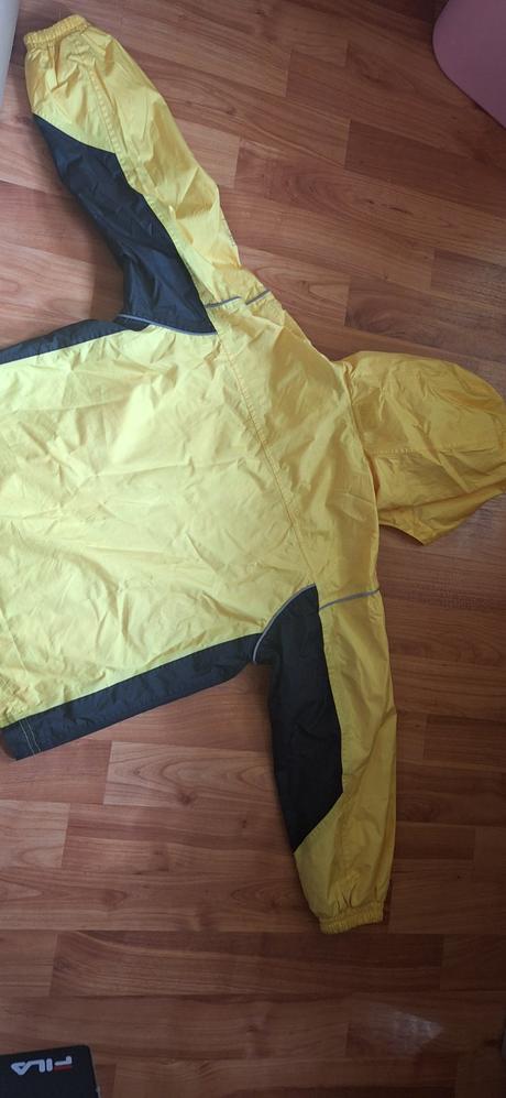 Bunda do dažďa, alive,116