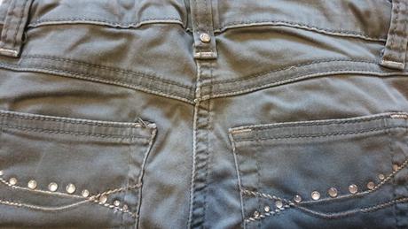 Trištvrtove gate, benetton,116