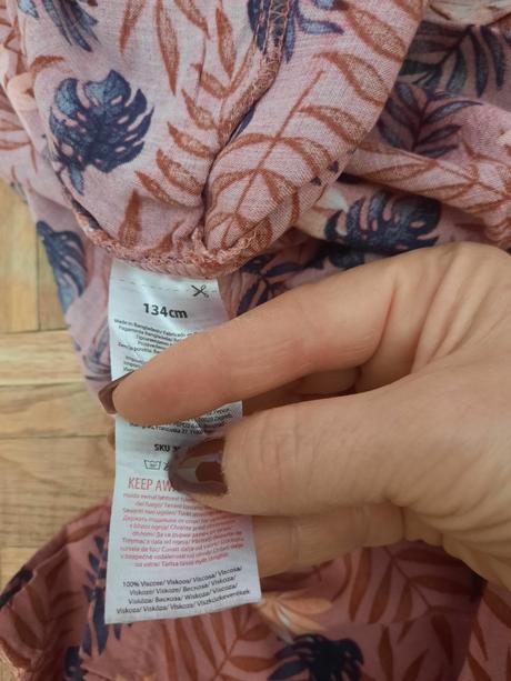 Dievčenský overal, 134