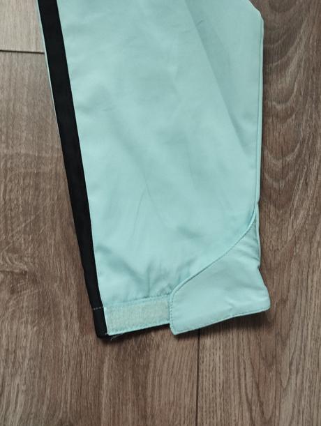 Tyrkysová súprava, l