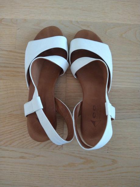 Biele sandálky bez zapínania, 37
