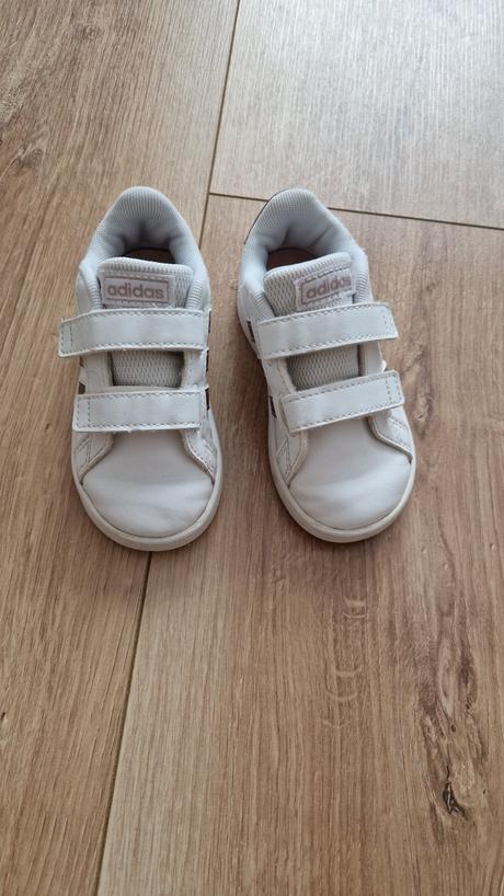 Tenisky zn. adidas veľ. 23., adidas,23