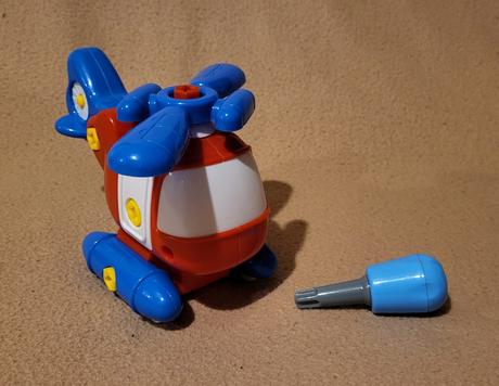 Lietadielko na skrutkovanie, 