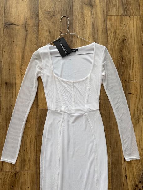 Midi šaty pretty little thing, s