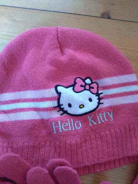 Čapica, rukavice, šal, 98