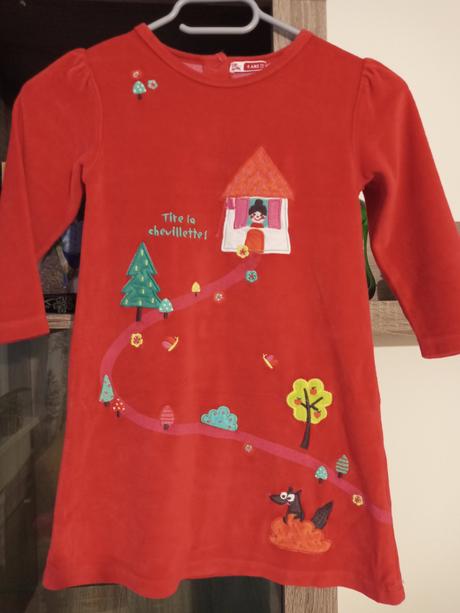 Krásne dievcenske saty, 104