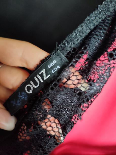 Točivé šaty quiz, s