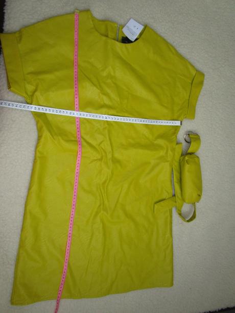 3043. koženkové šaty s opaskom a kaps., l / m / s / xs