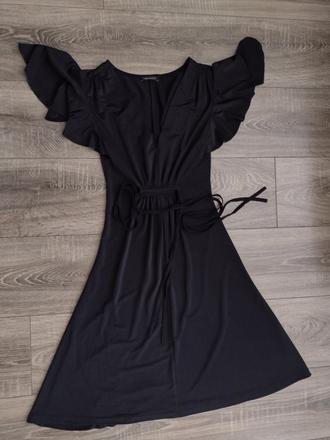 Zaujímavé šaty, s