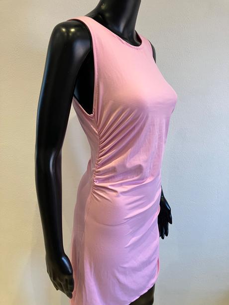 Dámske šaty nariasené ružové, s