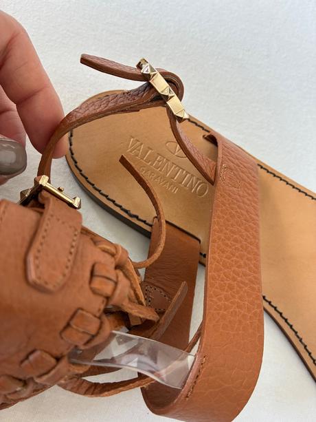 Valentino sandále v.39, 39