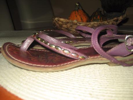 Kožene sandalky, 32