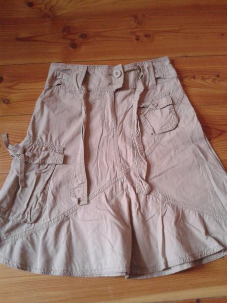 128 george ľahučká vreckova suknička - 3 eur, george,128