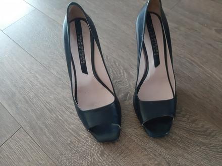 Kožené lodičky s otvorenou špičkou, 37