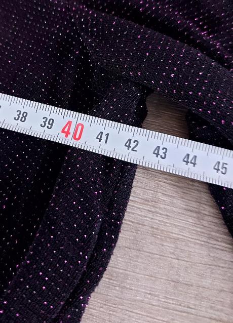 Strečové trblietavé šaty, 176