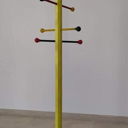 Predám detský vešiak v tvare ceruzky, 