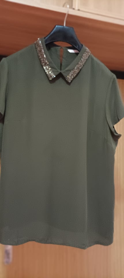 Elegantná zelena blúzka s vyšivaným golierom, camaieu,46