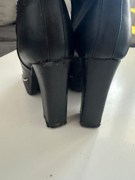 Kotnikove čižmy 38, 38