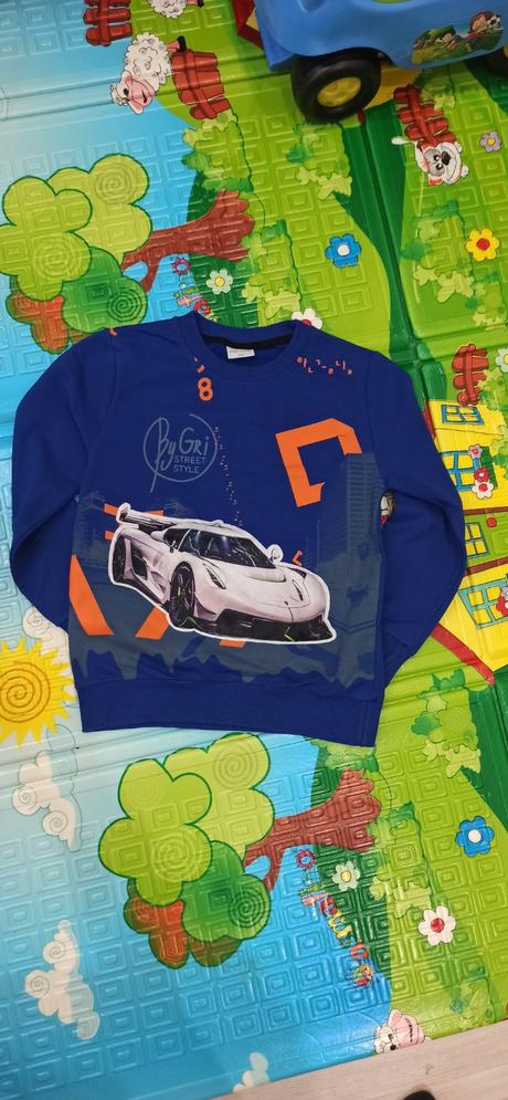 Autíčkova mikina, 122