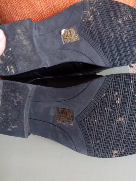 Kožene poltopanky, 41