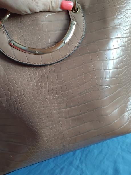 Kabelka krémovo bezova, 