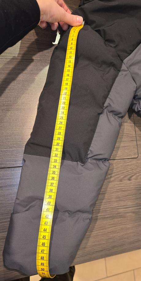 Zimná bunda veľ 140, c&a,140