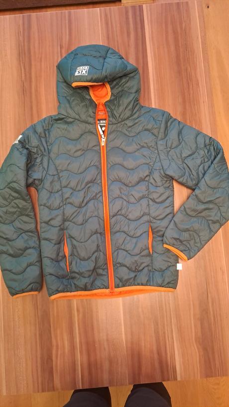 Prešívaná ľahká bundička, 152