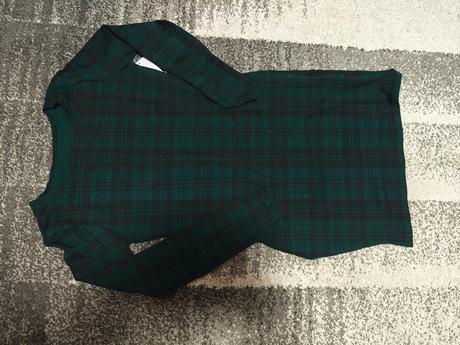 Vianočné šaty, 128