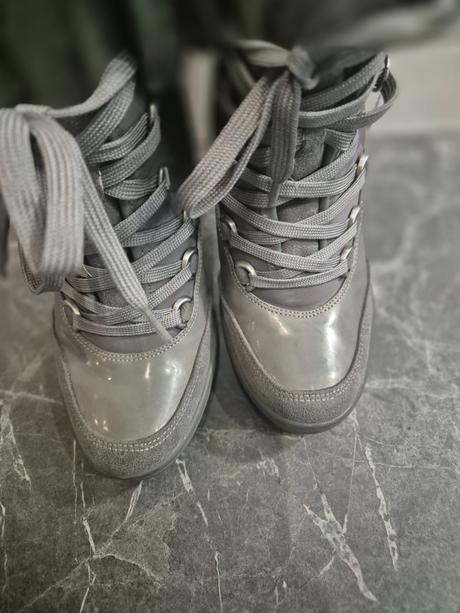 Kotnikove čižmy, guess,38