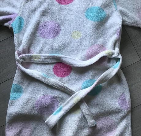 Biely župan s guličkami, m