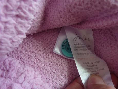 Huňatá bundička, 110