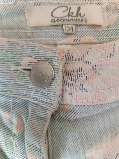 Kraťasy, clockhouse,34