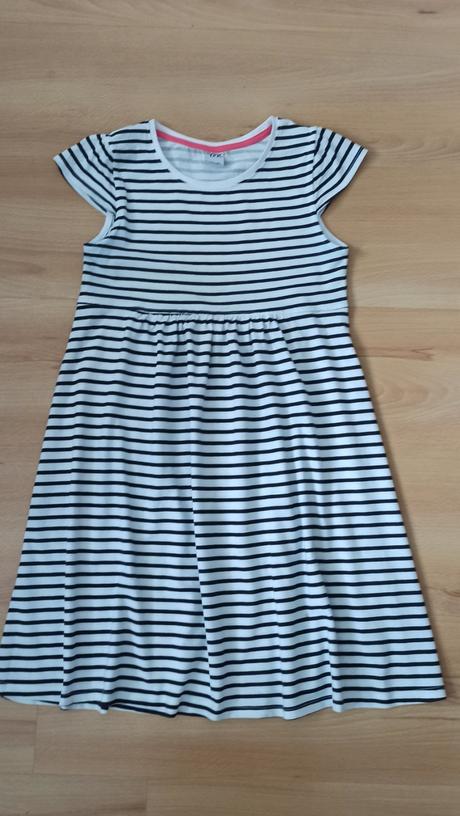 Pásikavé šaty, kik,140