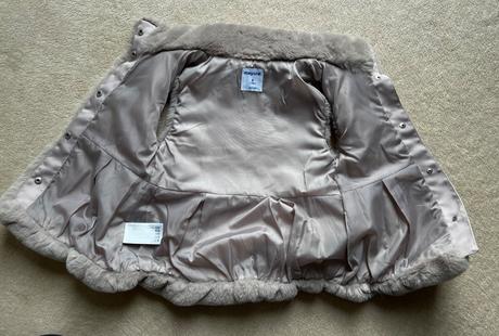 Kožušteková vesta, mayoral,116