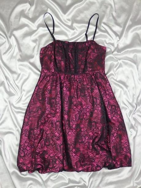 Kvalitné spoločenské šaty, 38