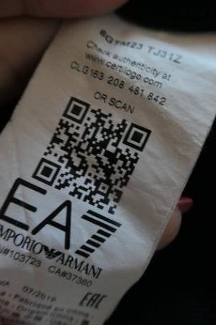 Emporio armani stylove,trendy,moderne orig. m/l, armani,m