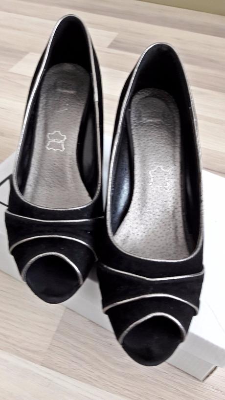 Čierne lodičky s otvorenou špičkou, č. 37, 37