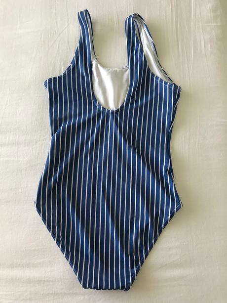 Dievčenské plavky, tcm,134