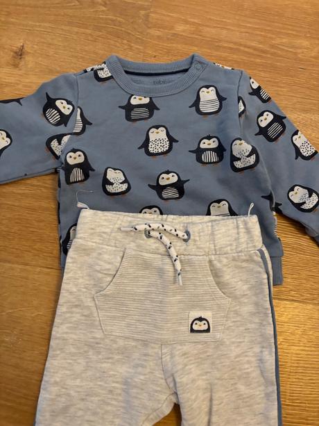 Pohodlná teplakova tucniakovska suprava, c&a,74