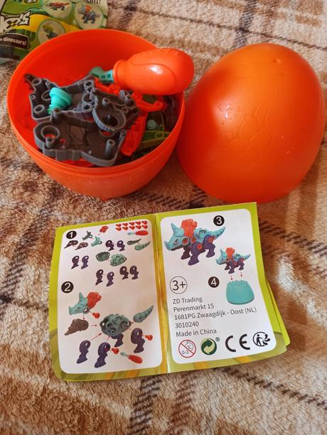 -skladací dino, top stav, 