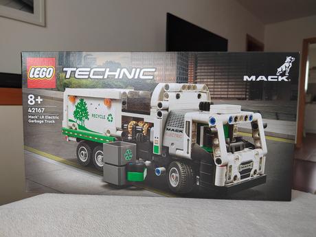 Lego technic - smetiarske vozidlo 42167,