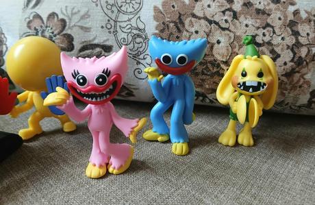 Postavičky huggy wuggy - poppy playtime, 