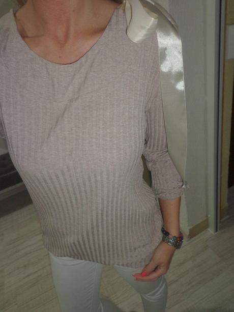 Sveter s mašľou, s