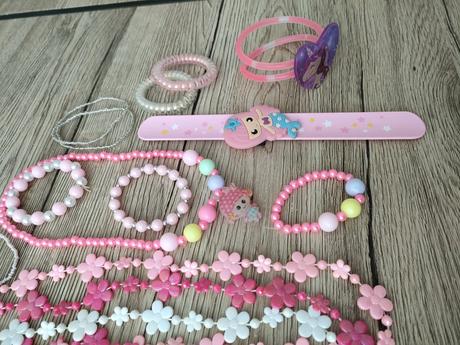 Sada naramkov, nahrdelnikov-14 ks, 