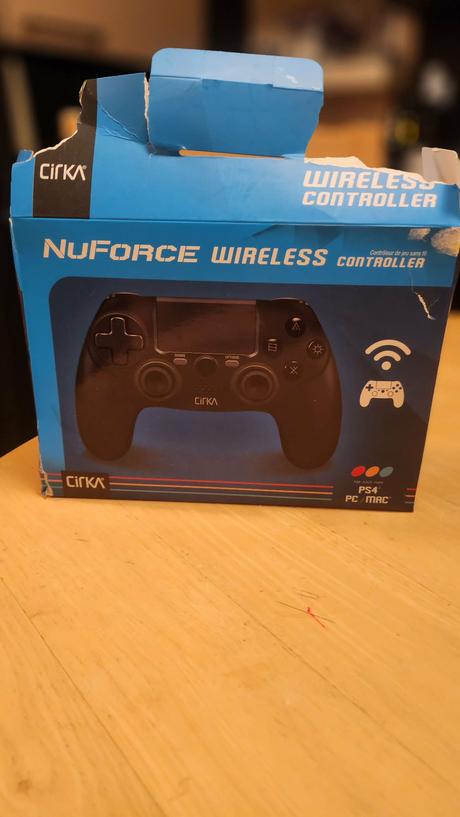 Nový ovládač na ps4 a ps3,