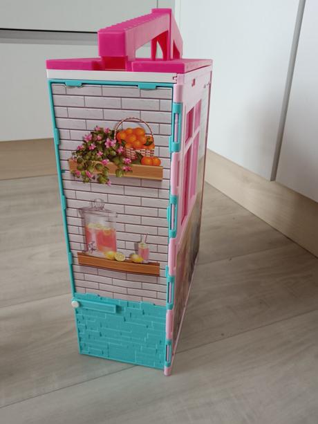 Domcek pre barbie,
