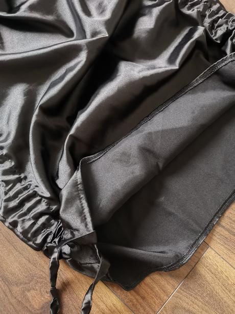 Čierne saténové šaty z imoda, m