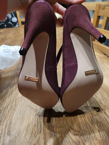 Lodičky semišové nove, nenosene, 40