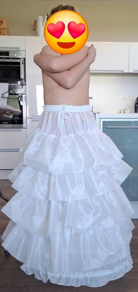 Šaty na 1. sv. prijímanie, 146