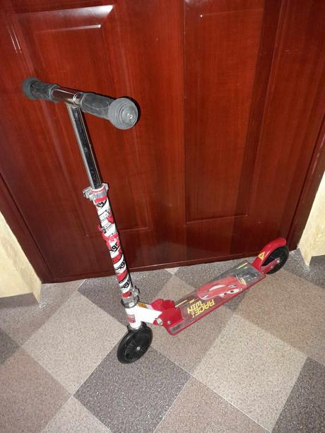 Skladacia kolobežka cars, 